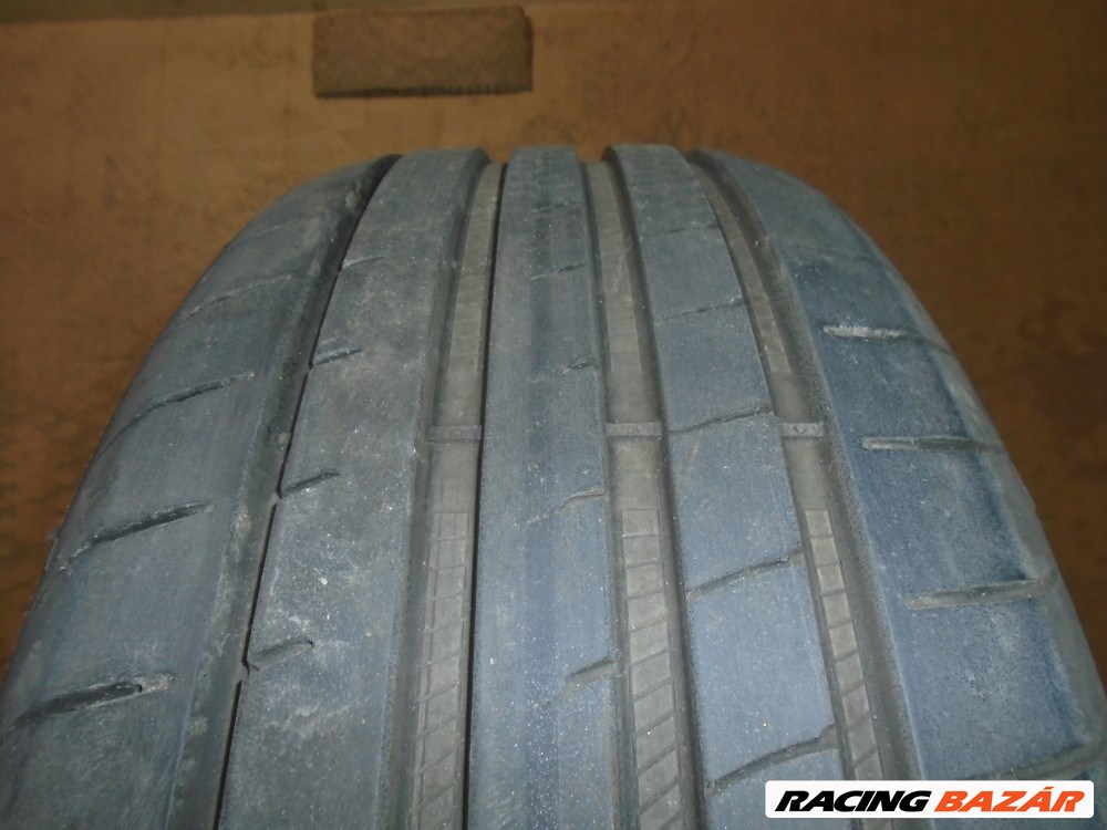 ÁR/DB! [GYÁRI BONTOTT] NYÁRI GUMI - 225 / 45 R19 - 96W - GOODYEAR - EAGLE F1 - DOT: 4020 ; 6,2MM  4. kép